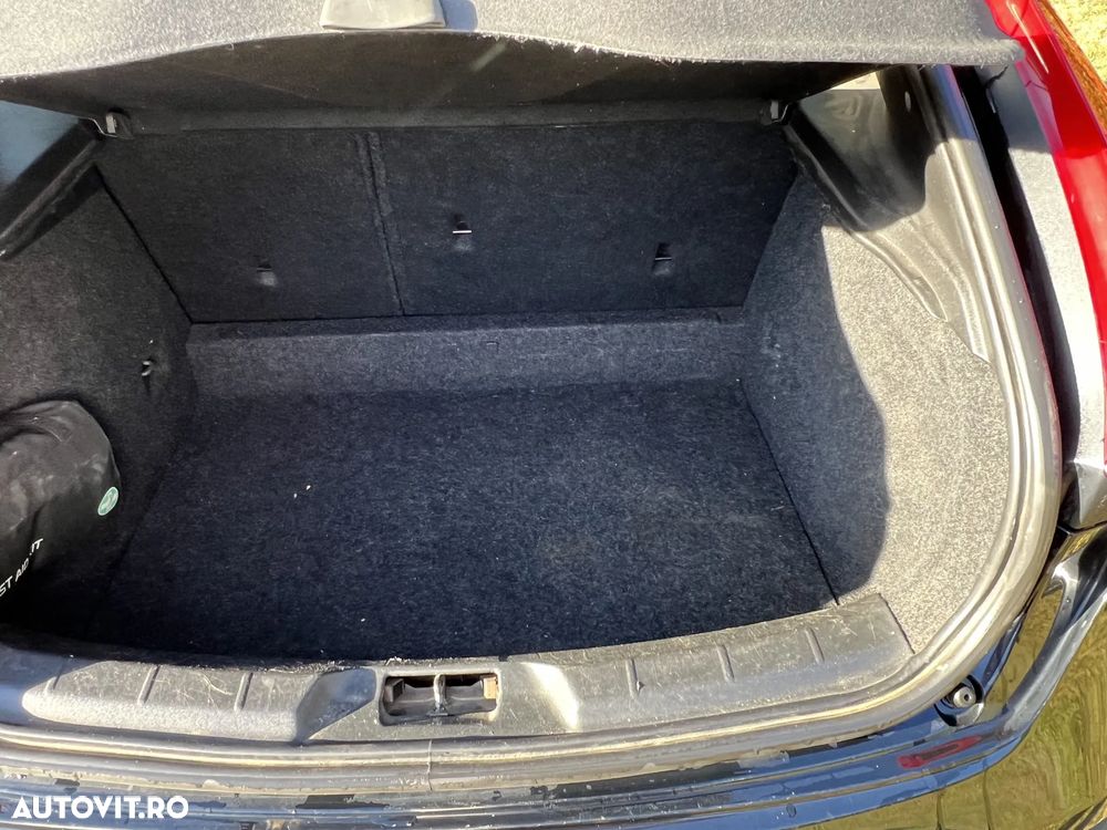 Volvo V40 - 8