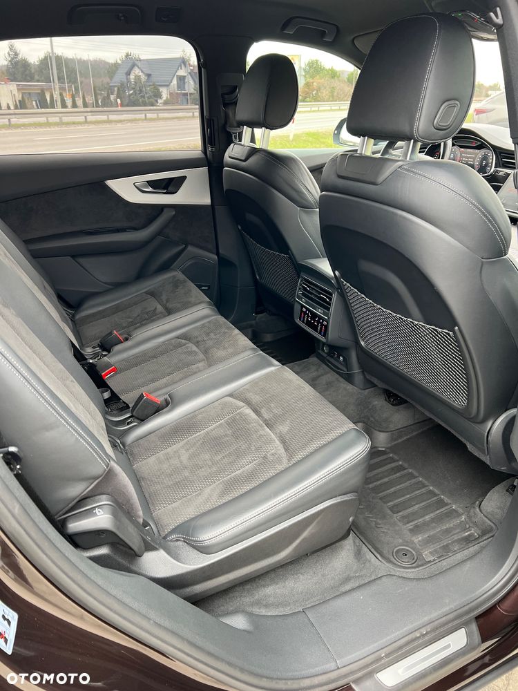 Audi Q7 50 TDI mHEV Quattro S Line Tiptr - 22