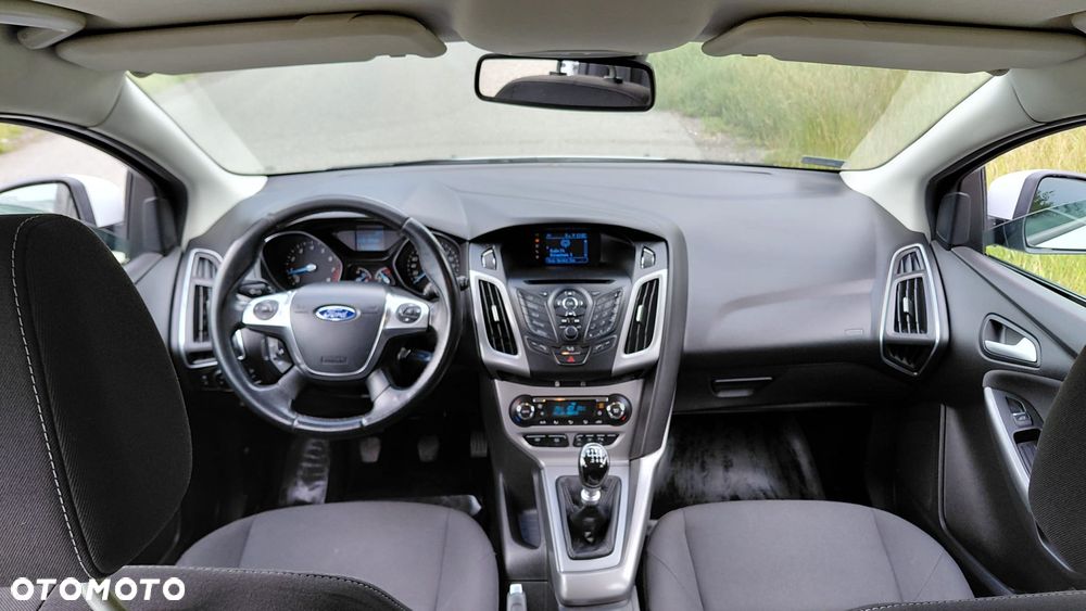 Ford Focus 1.0 EcoBoost Titanium - 11