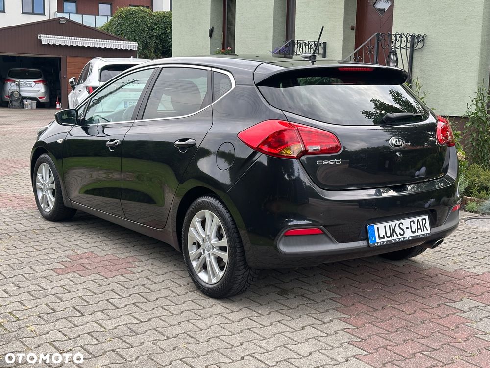 Kia Ceed 1.4 CVVT Dream-Team Edition - 34