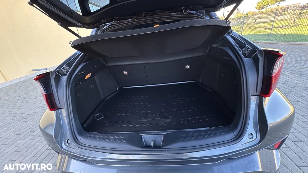 Toyota C-HR 2.0 HSD 184 CP 4x2 CVT C-ult Style - 14