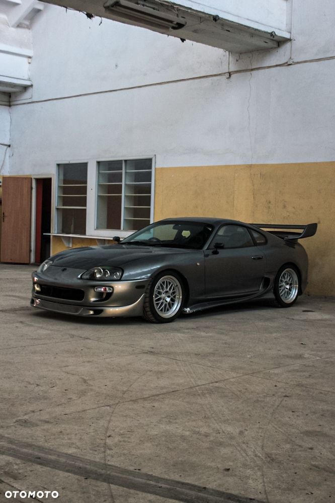 Toyota Supra - 1