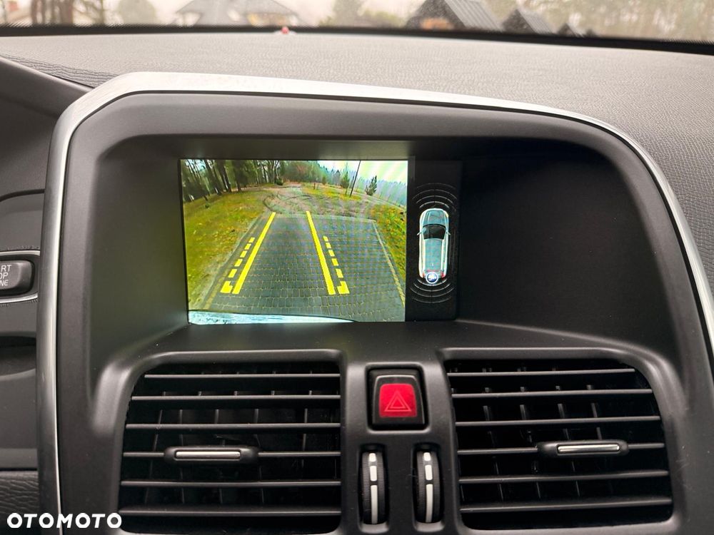 Volvo XC 60 T5 Summum - 12