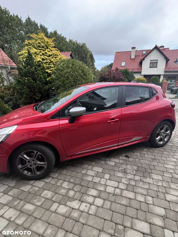 Renault Clio - 2