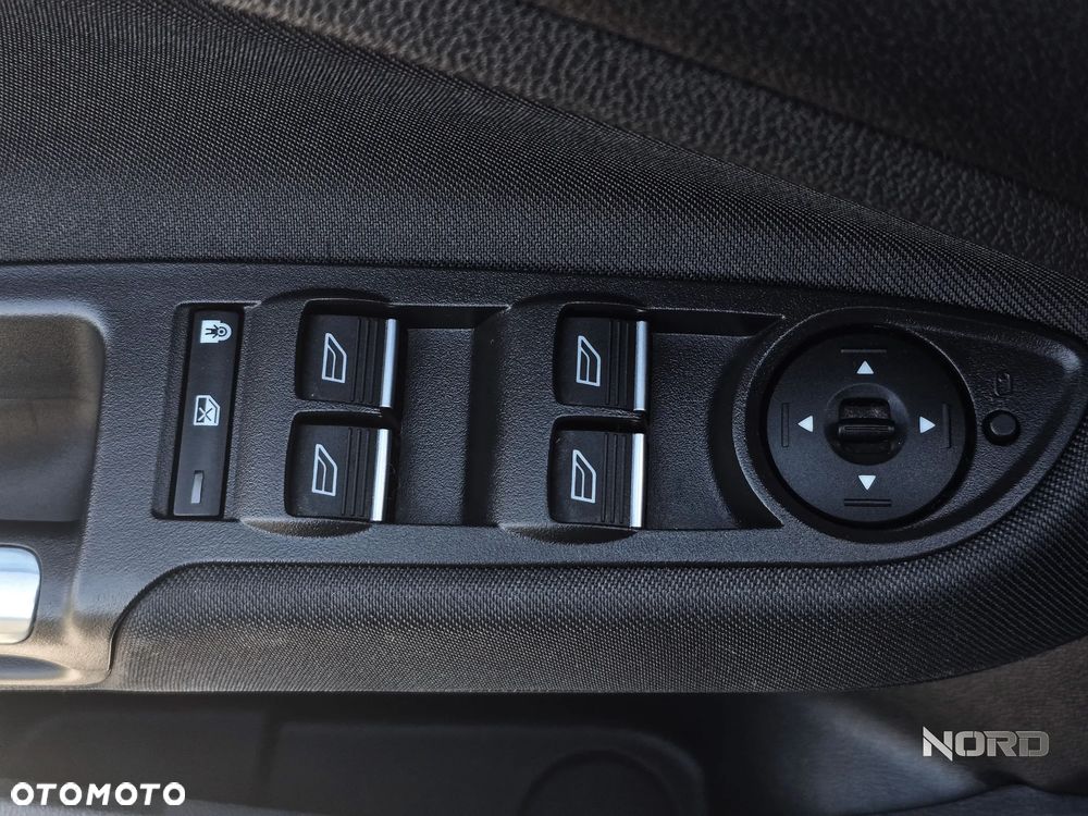 Ford C-MAX 1.0 EcoBoost Titanium ASS - 19