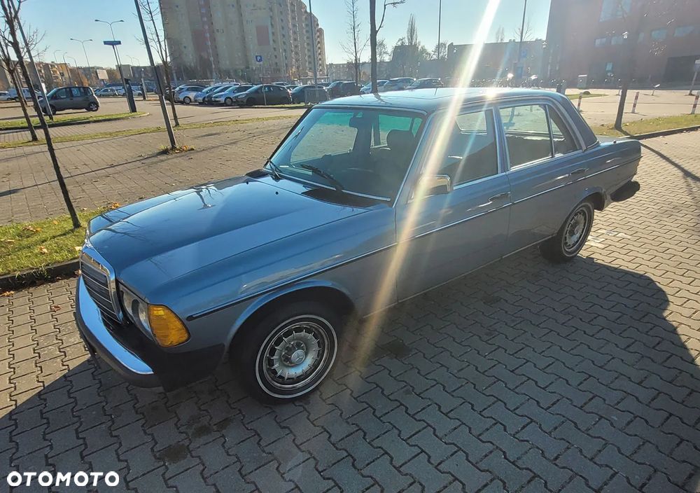 Mercedes-Benz W123 - 6