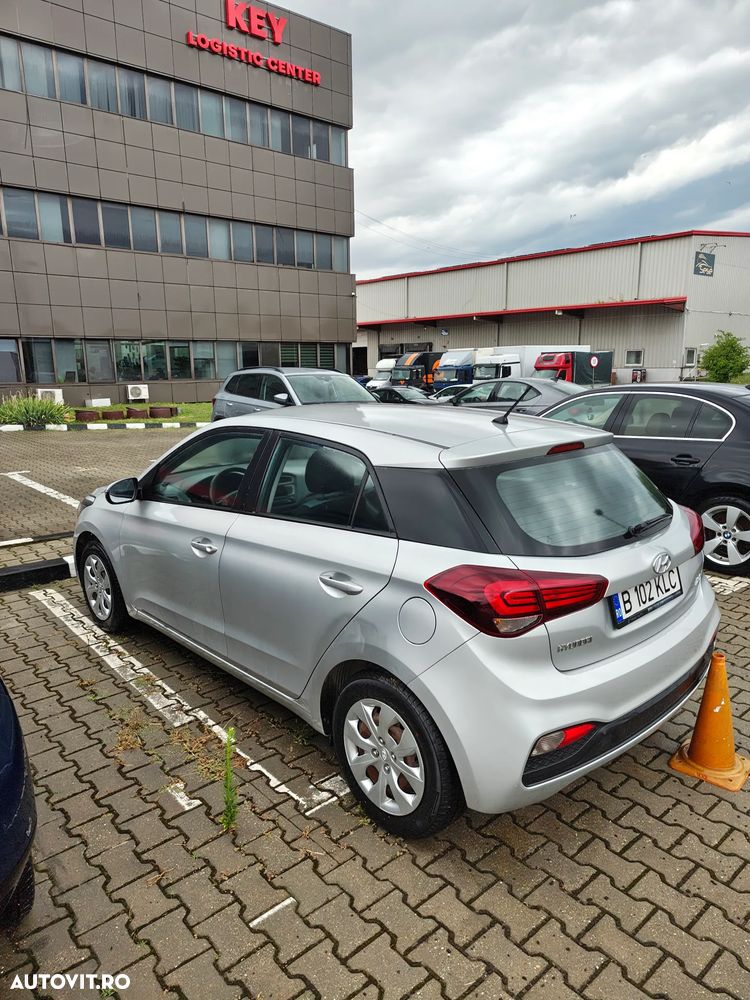 Hyundai i20 1.2 Pure - 3