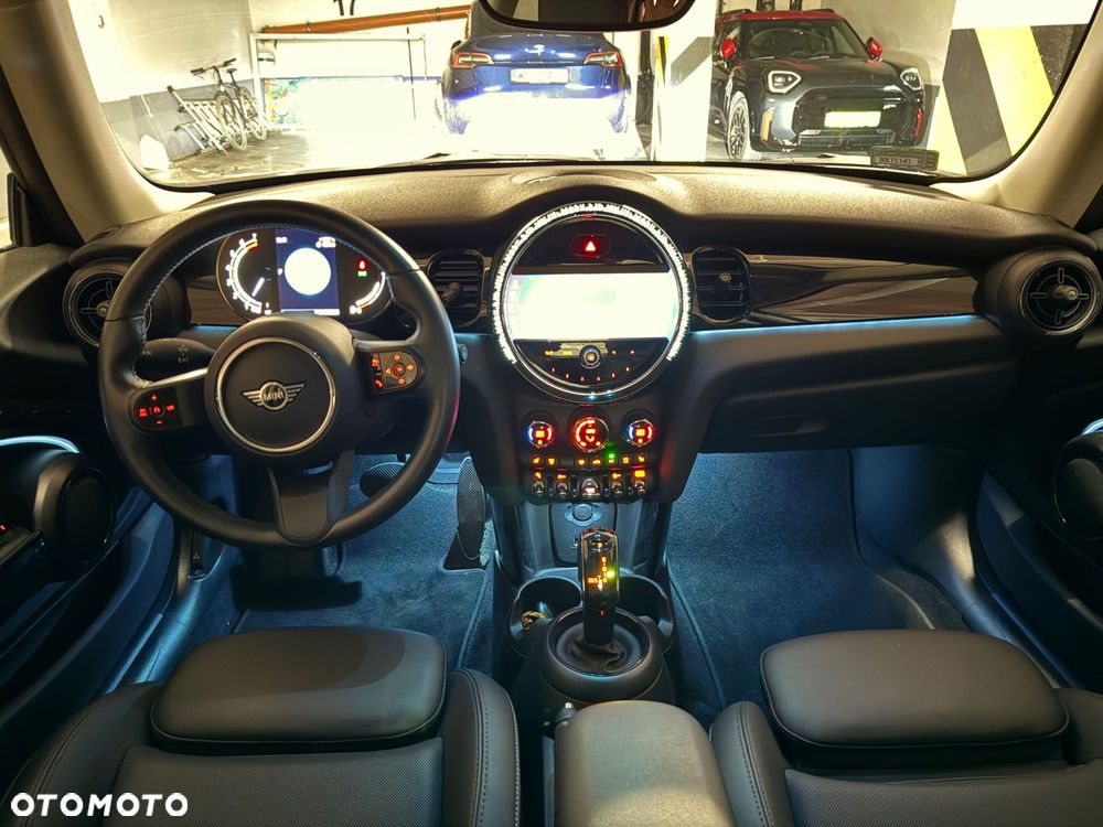 MINI Cooper Standard - 2