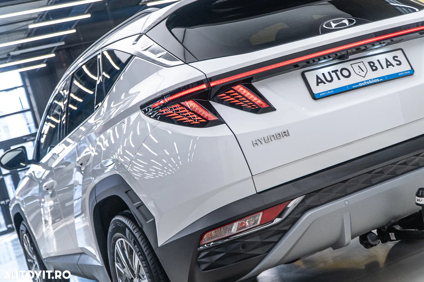 Hyundai Tucson 1.6 T-GDi HEV 2WD Select - 32