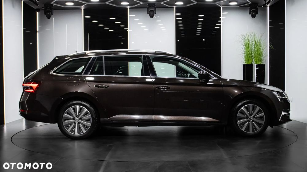 Skoda Superb 1.4 TSI Plug-In Hybrid Ambition DSG - 8