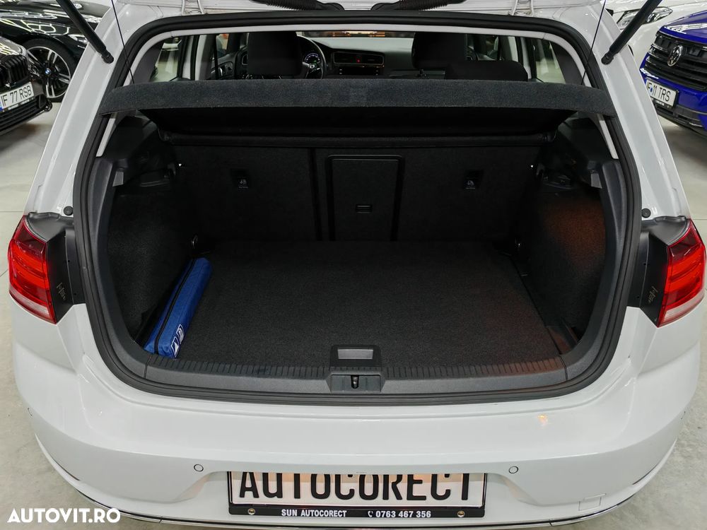 Volkswagen Golf 2.0 TDI (BlueMotion Technology) DSG Comfortline - 40