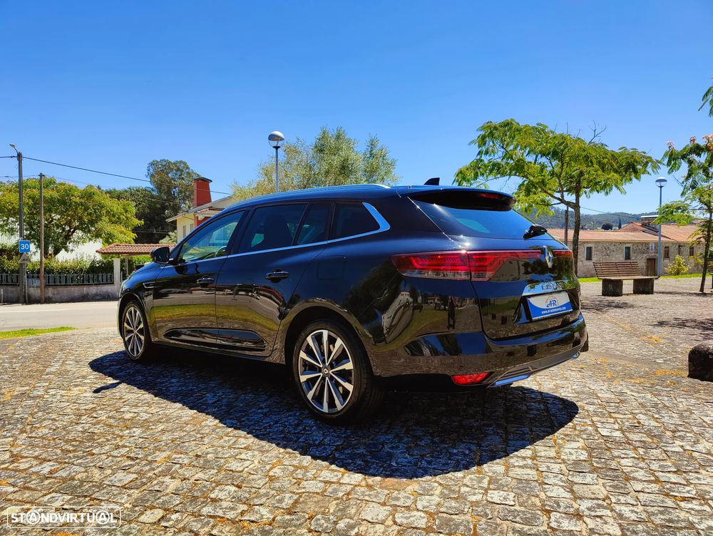 Renault Mégane Sport Tourer 1.6 E-Tech Plug-In Hybrid R.S. Line - 4