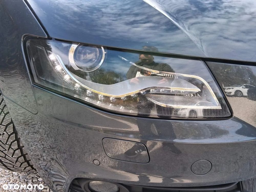 Audi A4 Avant 2.0 TDI Quattro - 25