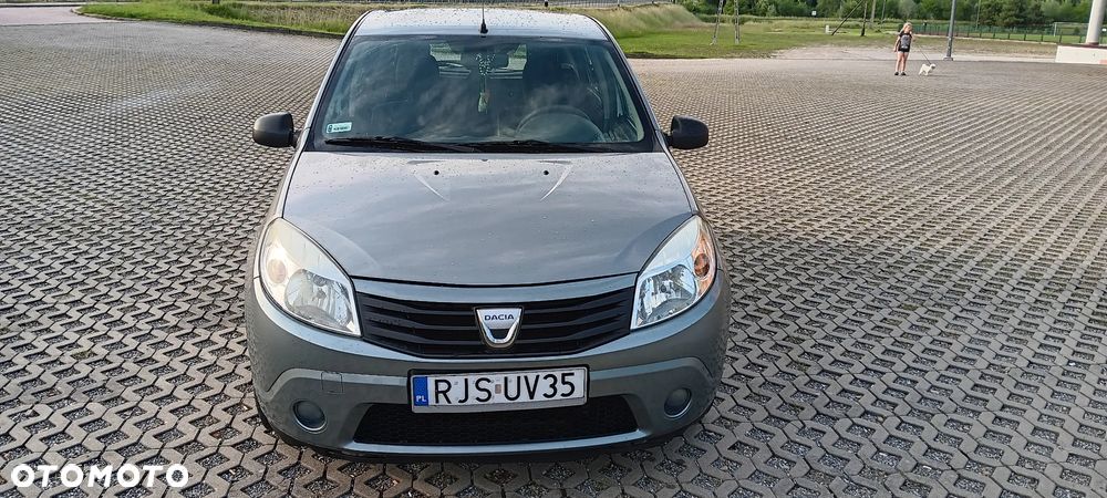 Dacia Sandero - 1