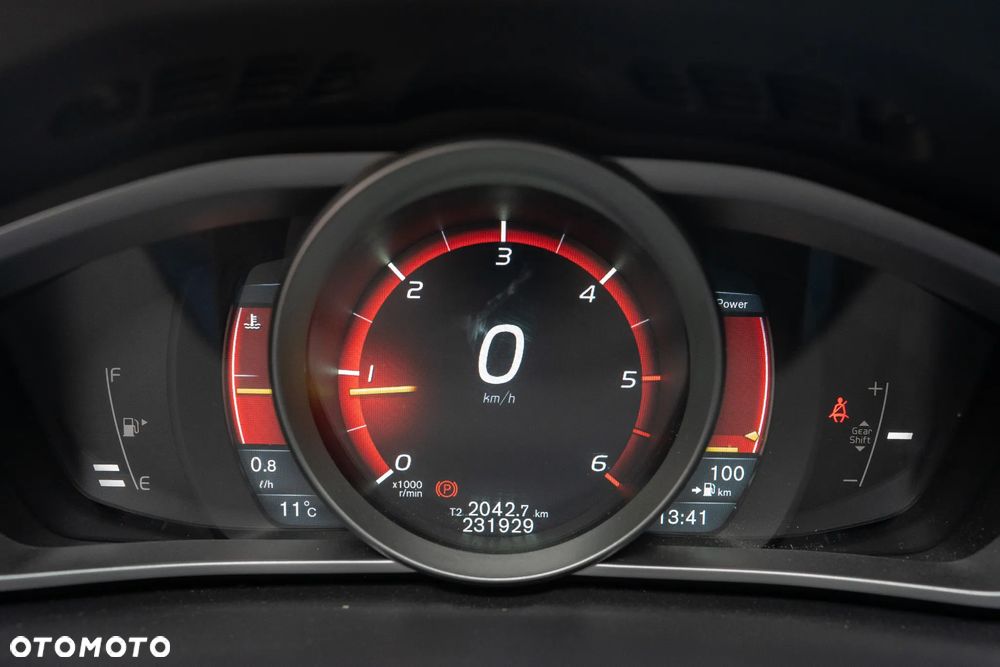 Volvo V40 D2 RDesign - 14