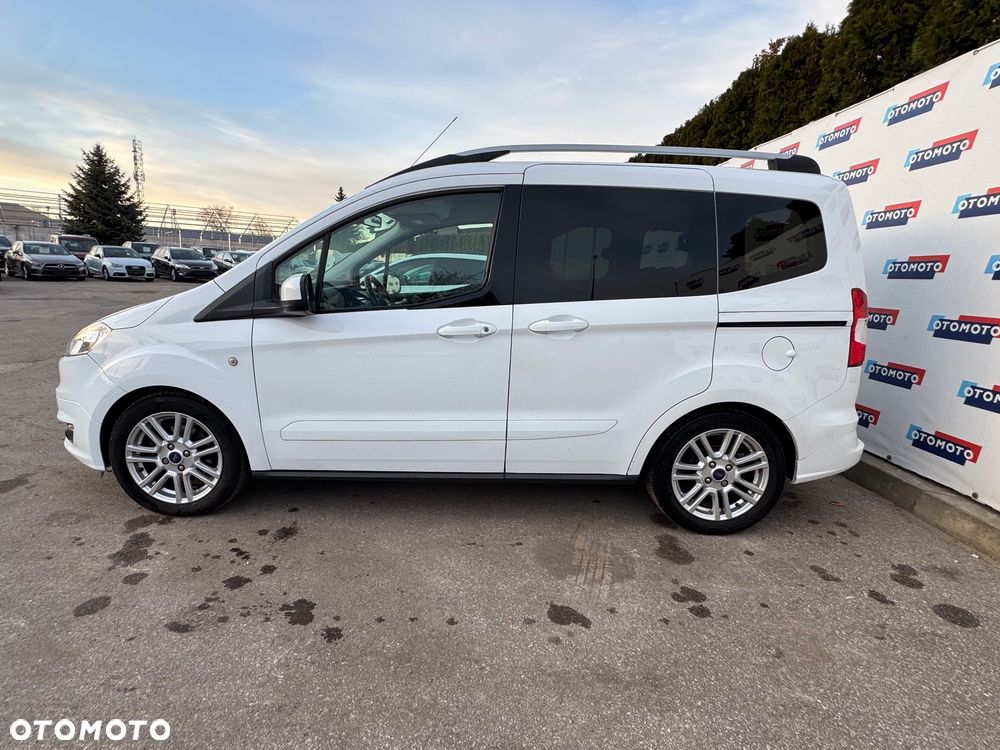 Ford Tourneo Courier 1.0 EcoBoost S&S Titanium - 8