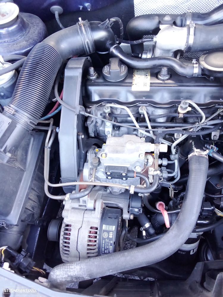 VW Golf 1.9 TDi GT Special - 2