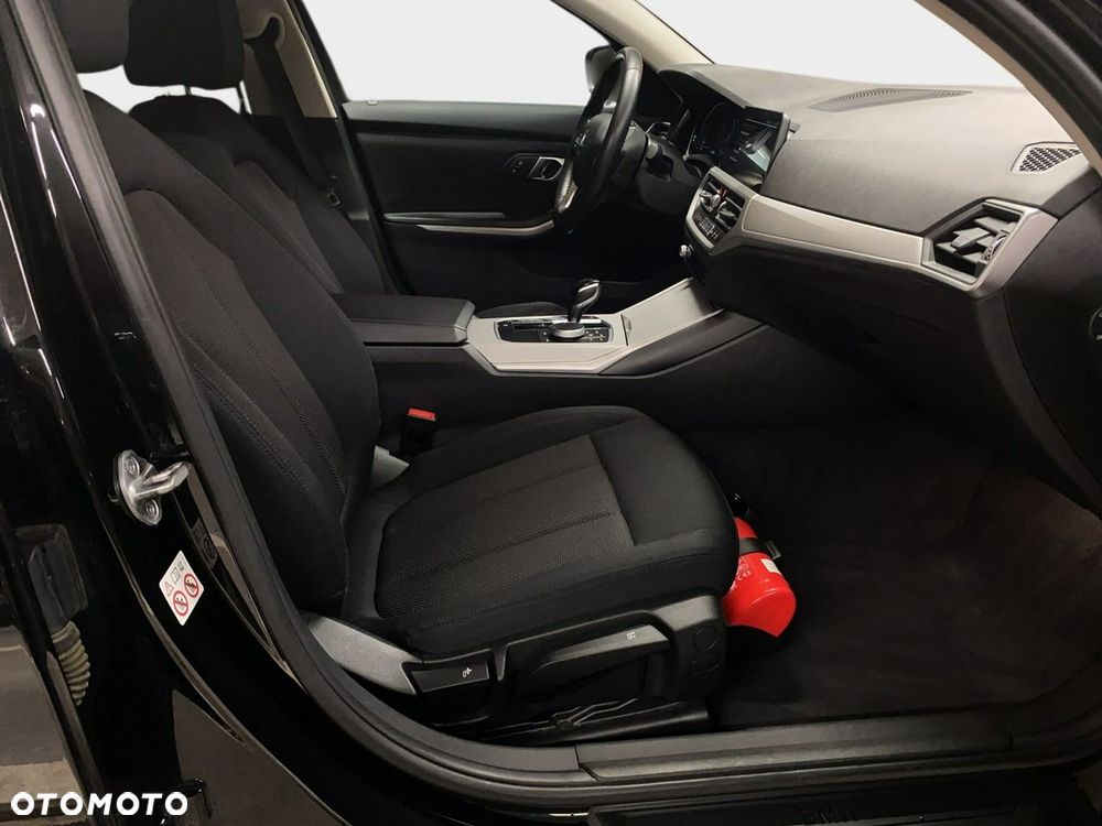 BMW Seria 3 - 13