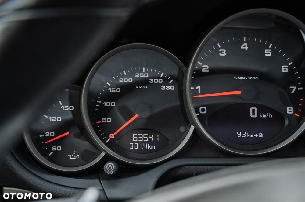 Porsche 911 Carrera PDK - 22