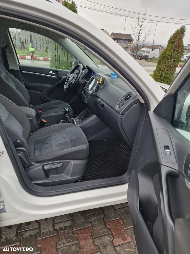 Volkswagen Tiguan 2.0 TDI DPF 4Motion Track & Style - 13