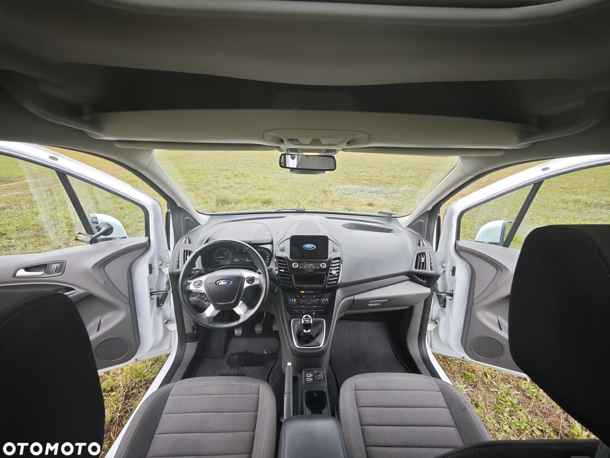 Ford Tourneo Connect 1.5 EcoBlue Active - 19