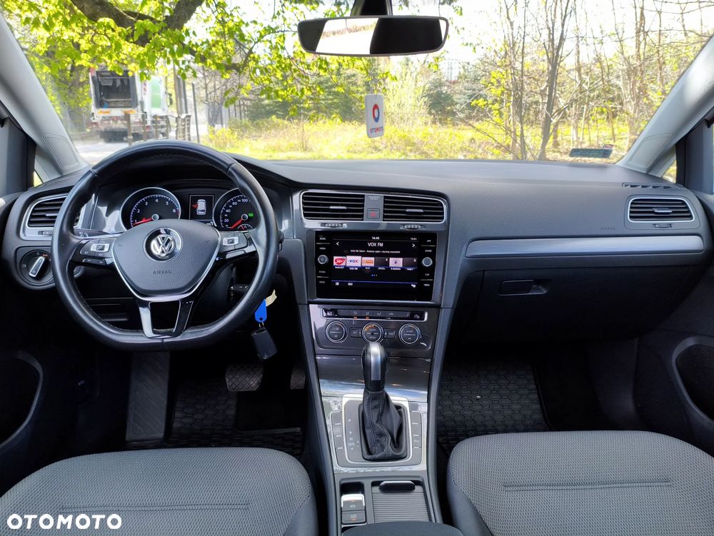 Volkswagen Golf 1.5 TSI BMT Evo Comfortline DSG - 23