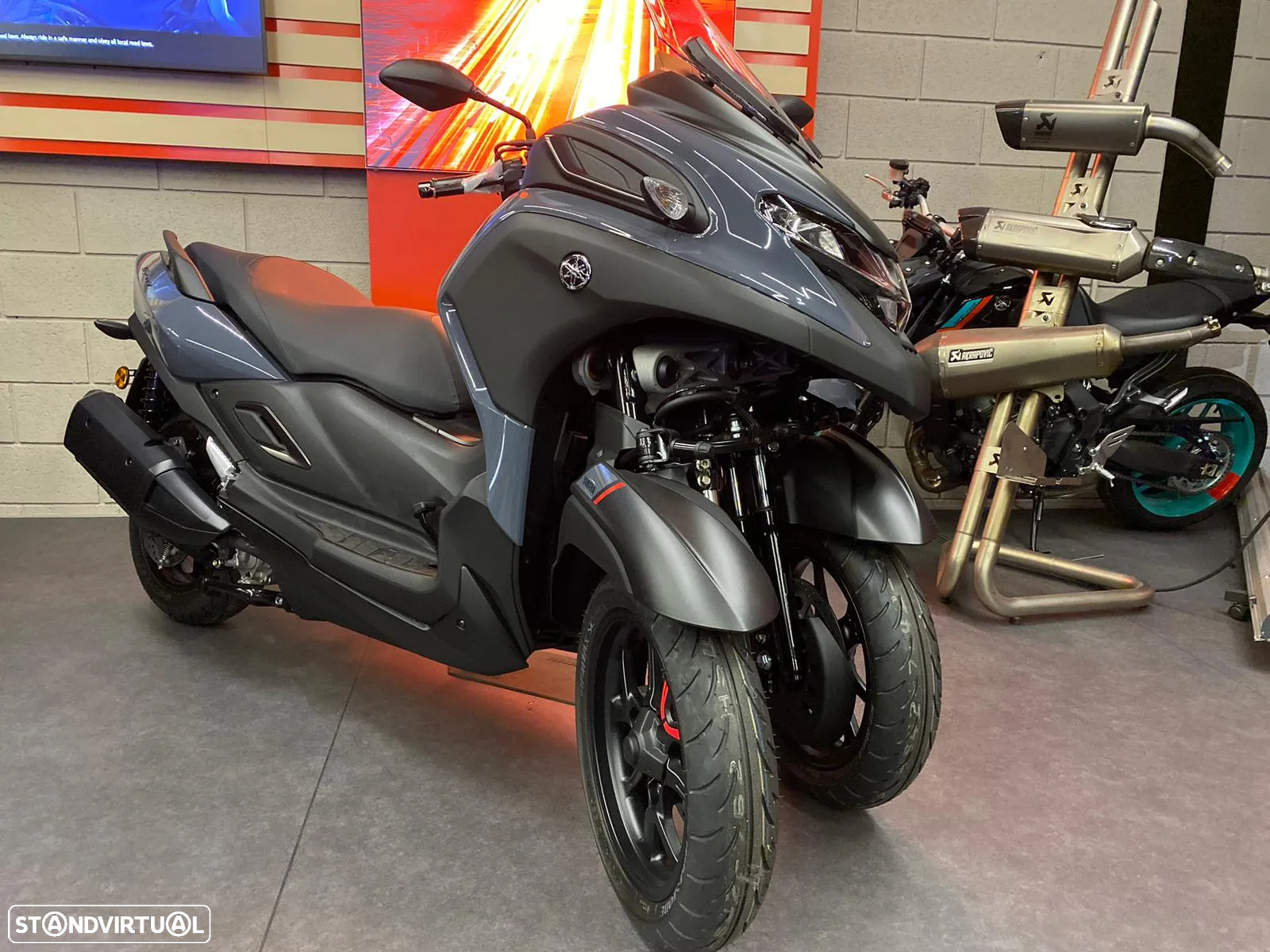 Yamaha Tricity 300cm3 Carta de Carro - 4