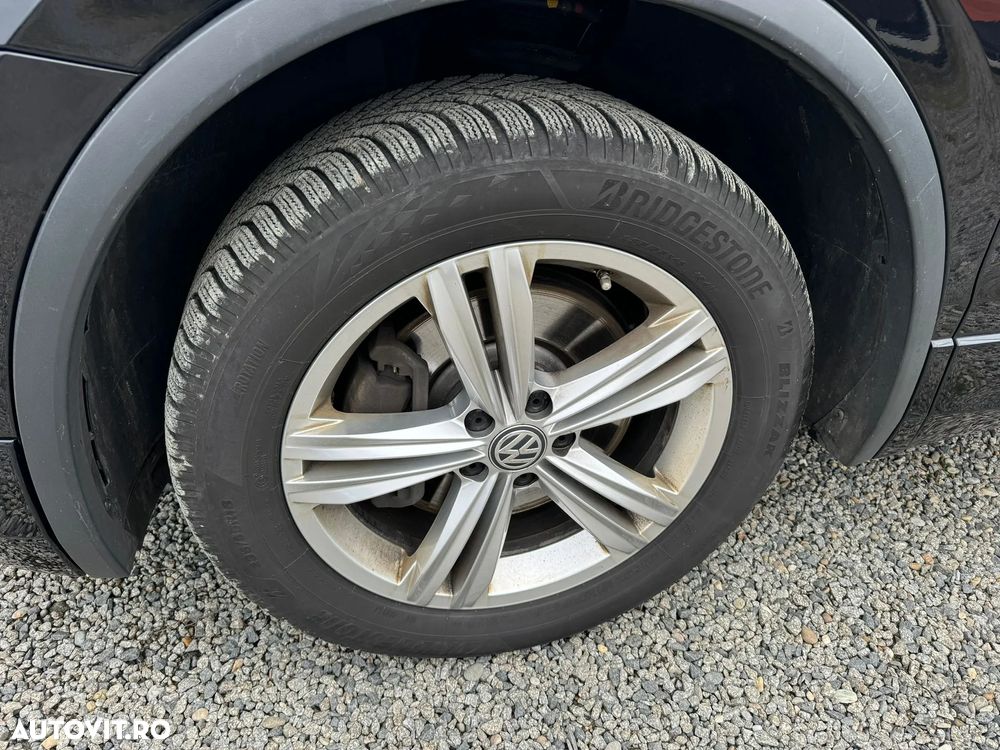 Volkswagen Tiguan 2.0 TDI SCR 4MOTION DSG R-Line - 9