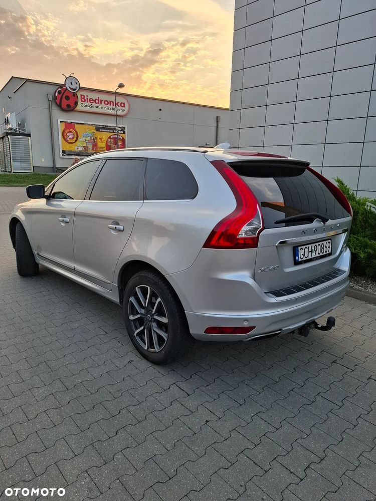 Volvo XC 60 T6 AWD Drive-E R-Design Momentum - 5