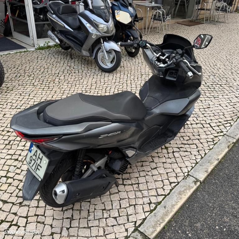 Honda PCX125 - 23