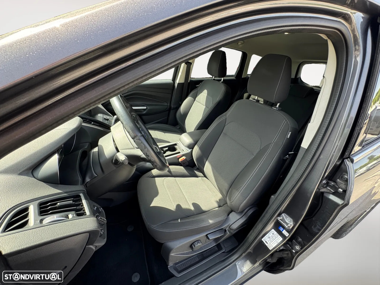 Ford Kuga 1.5 TDCi Titanium - 10