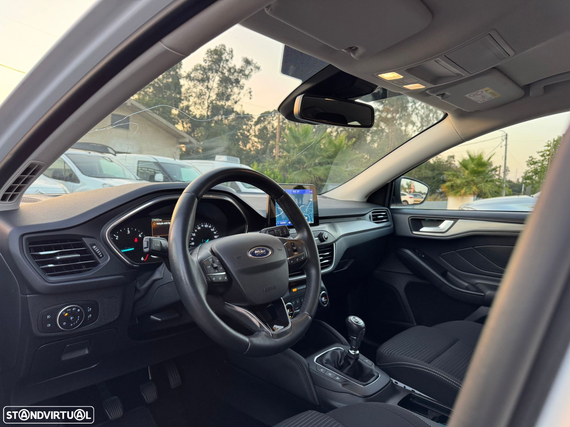 Ford Focus 1.5 TDCi EcoBlue Titanium - 27
