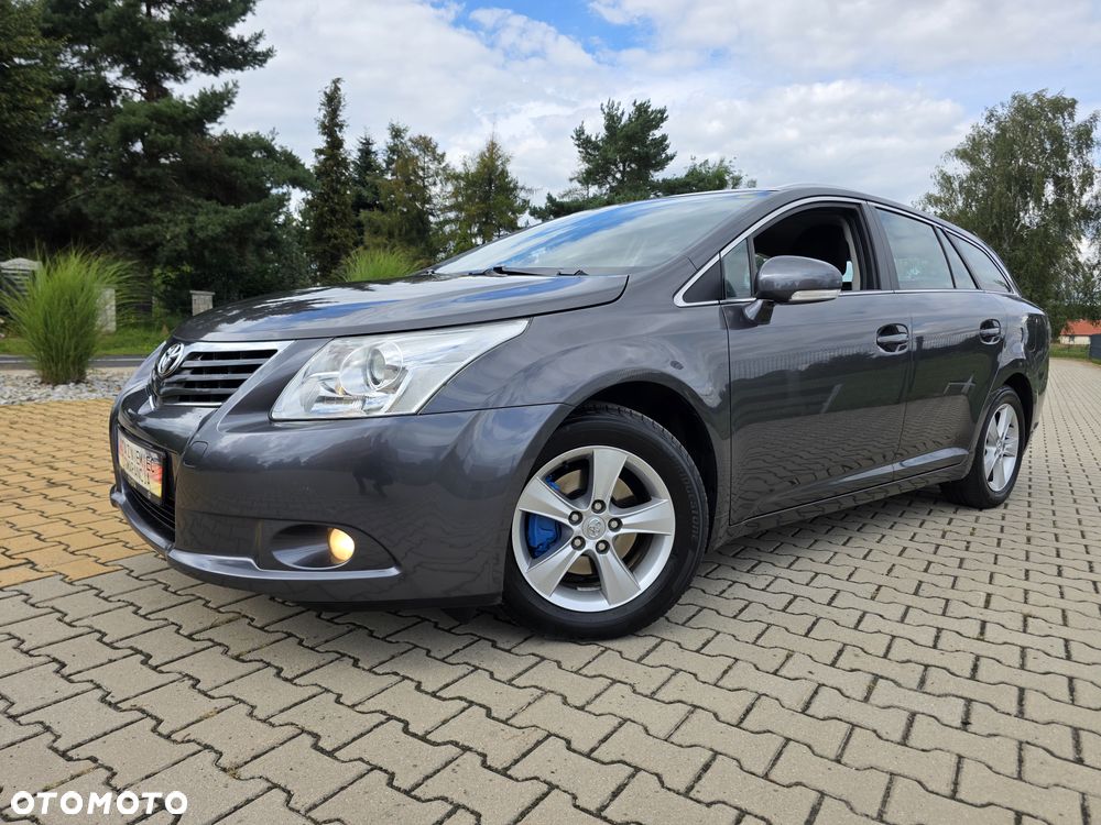 Toyota Avensis 1.8 Sol plus - 1