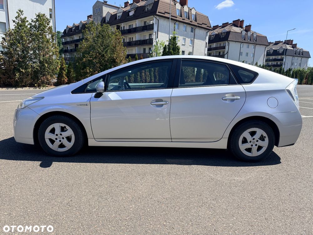 Toyota Prius - 16