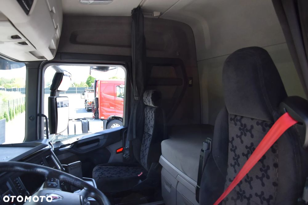 Scania R450 / EURO 6 / HYDRAULIKA / RETARDER / ACC / KLIMA / FULL LEDY / ALUFELGI / SERWISOWANA / SPROWADZONA - 32