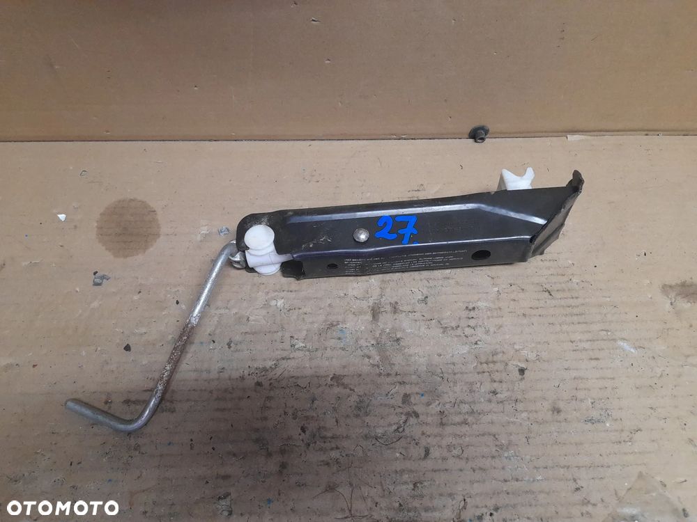 LEWAREK PODNOŚNIK SAMOCHODOWY - 1