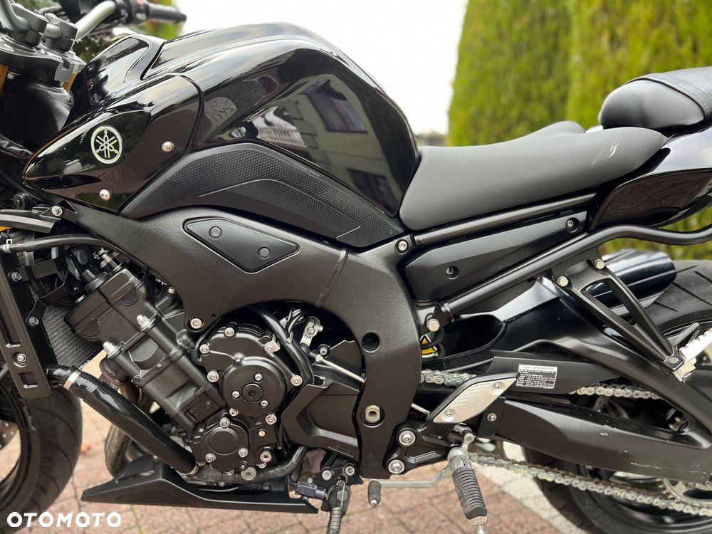 Yamaha FZ8 - 23