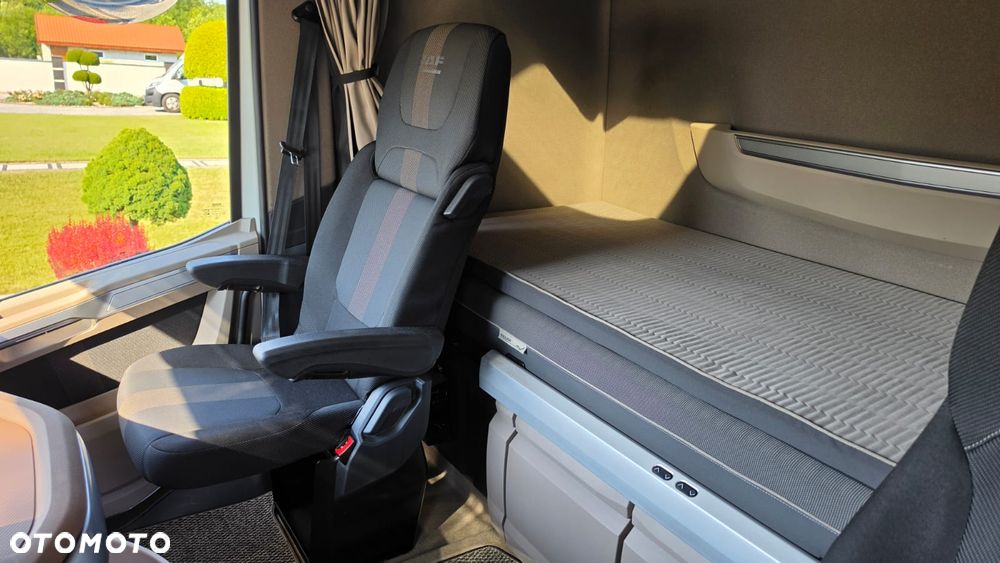 DAF ///XG+///480///2022/// LOW-DECK///MEGA///JEDYNE 334 TYŚ KM///KLIMATYZACJA POSTOJOWA/// FULL LED///WIRTUAL COCPIT///WYŚWIETLACZ OBCIĄŻENIA///STAN BARDZO DOBRY. - 24