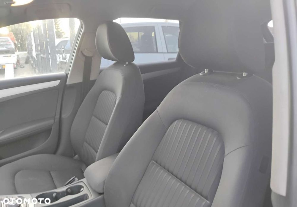 Audi A4 Avant - 9