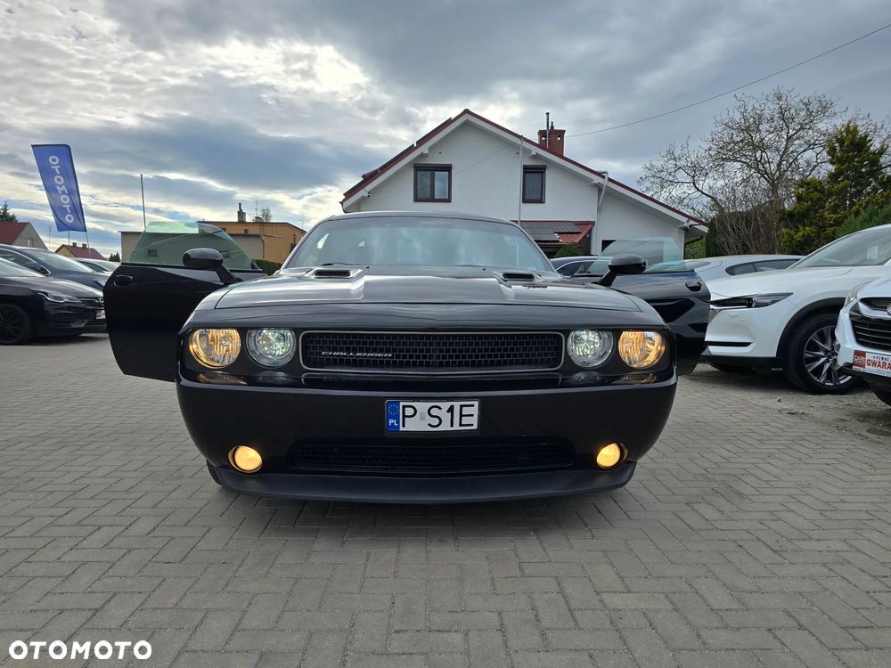 Dodge Challenger - 19