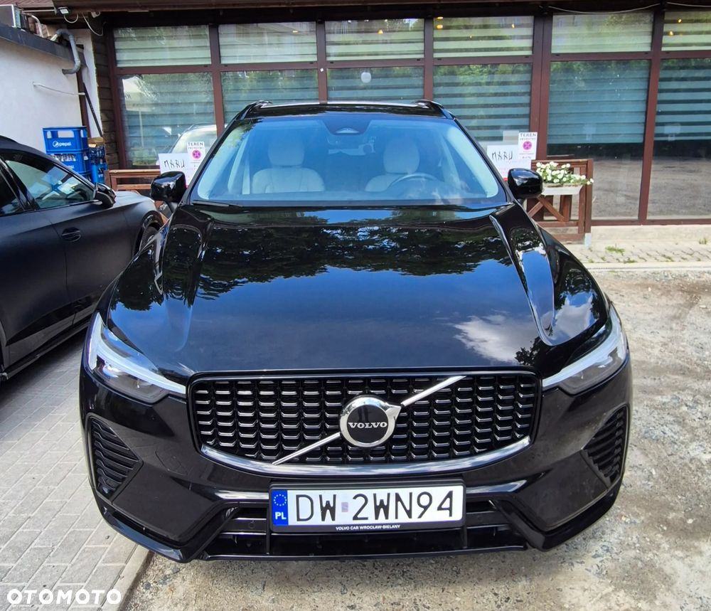 Volvo XC 60 B4 B Plus Dark - 3