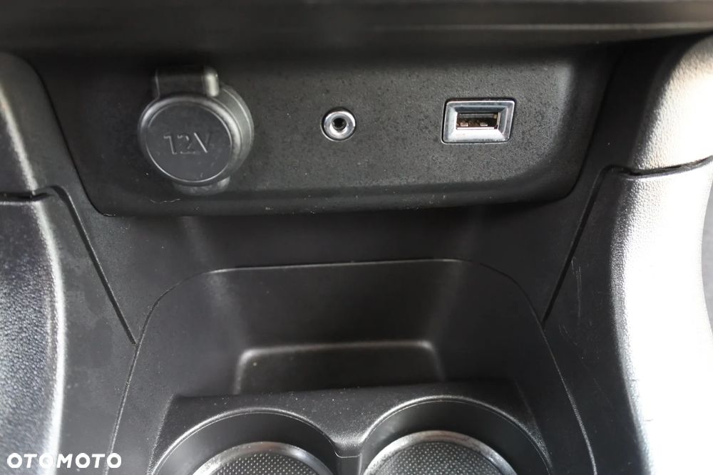 Citroën C3 Pure Tech 82 SHINE - 22