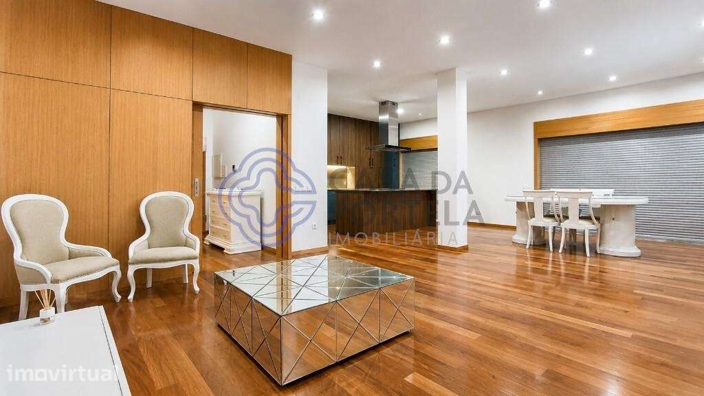 Apartamento T4 de Luxo | 1.º e Último Andar | Piscina | Garagem Box pa - Grande imagem: 4/48