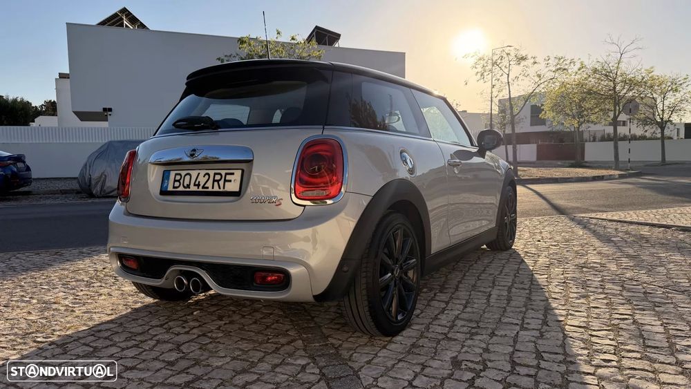 MINI 3 Portas Cooper S - 4
