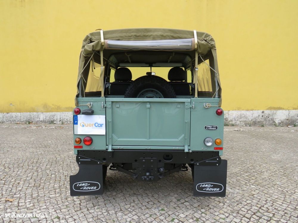 Land Rover Defender - 8