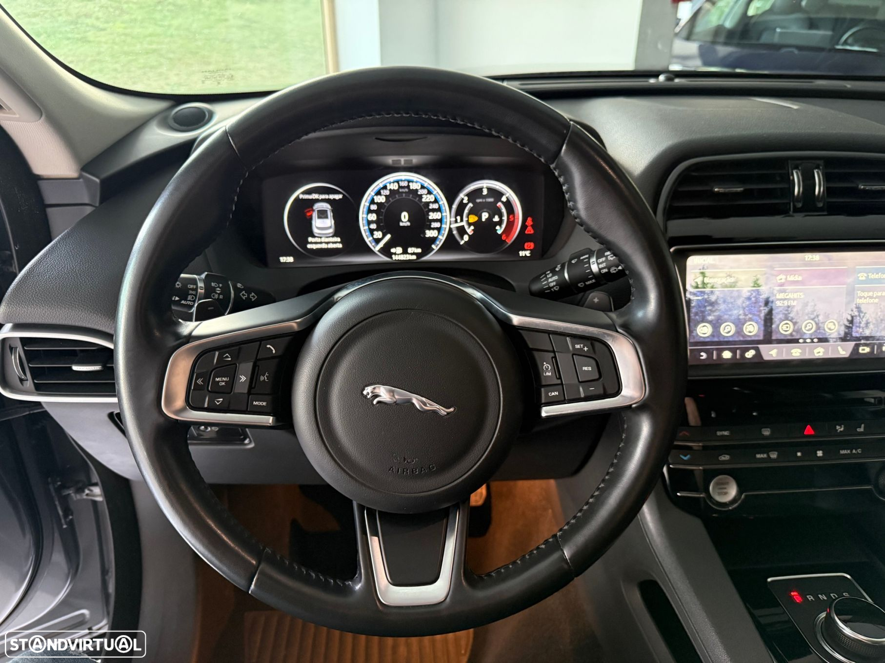 Jaguar F-Pace 20d AWD Aut. R-Sport - 7