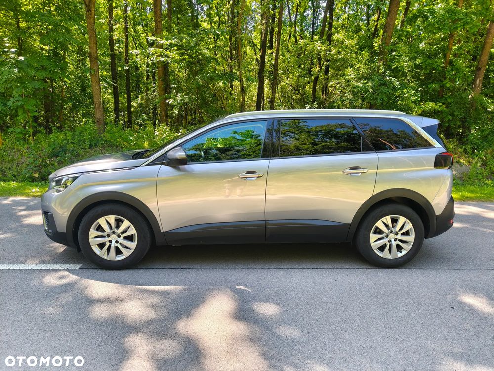 Peugeot 5008 - 8