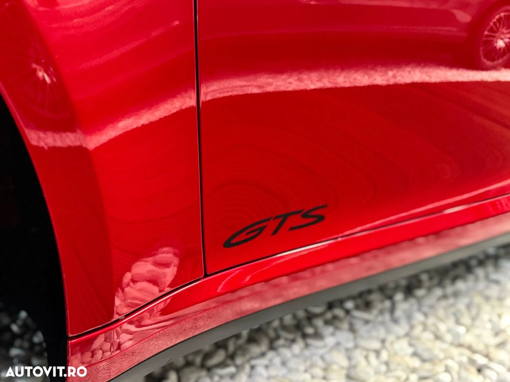 Porsche 911 Carrera Cabrio GTS PDK - 19