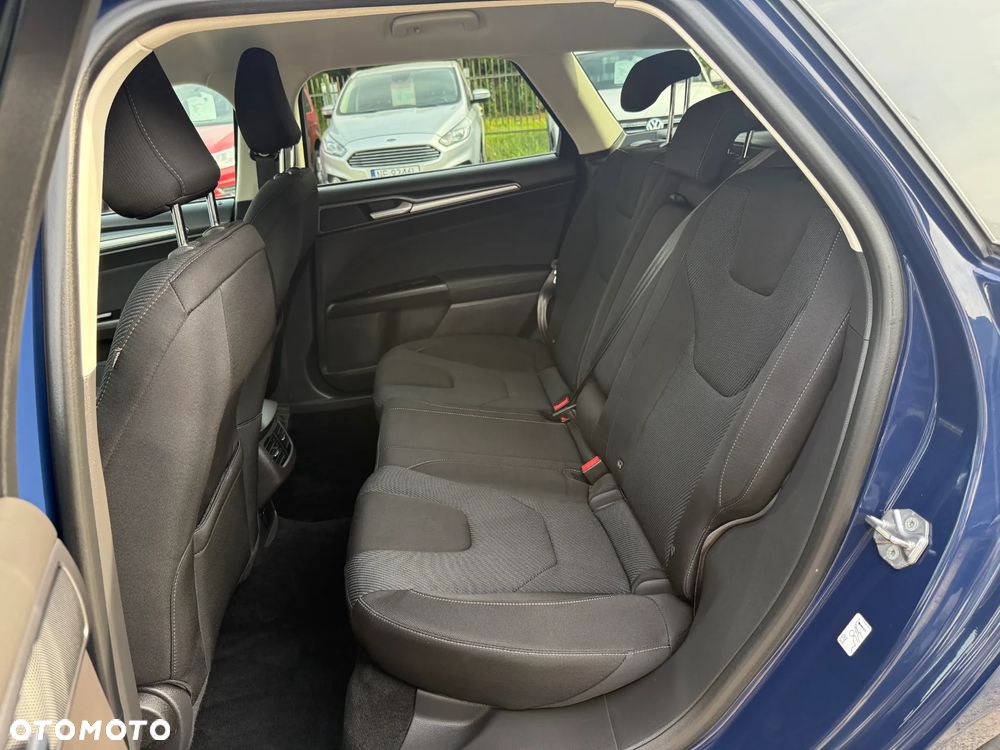Ford Mondeo - 22