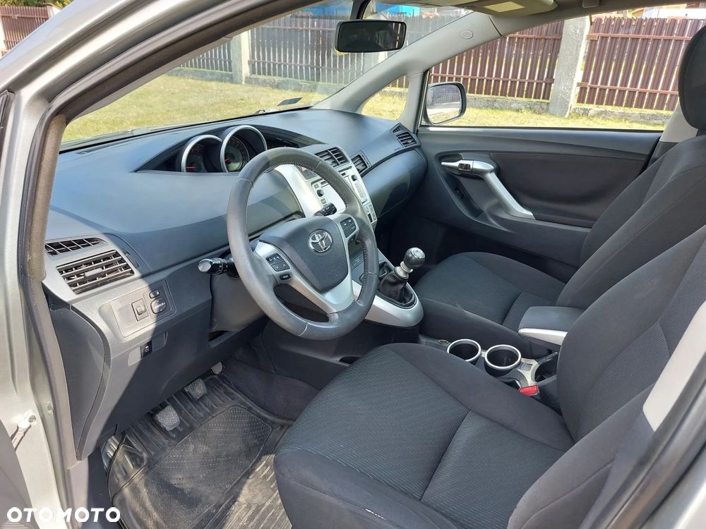 Toyota Verso 2.0 D-4D Sol - 10